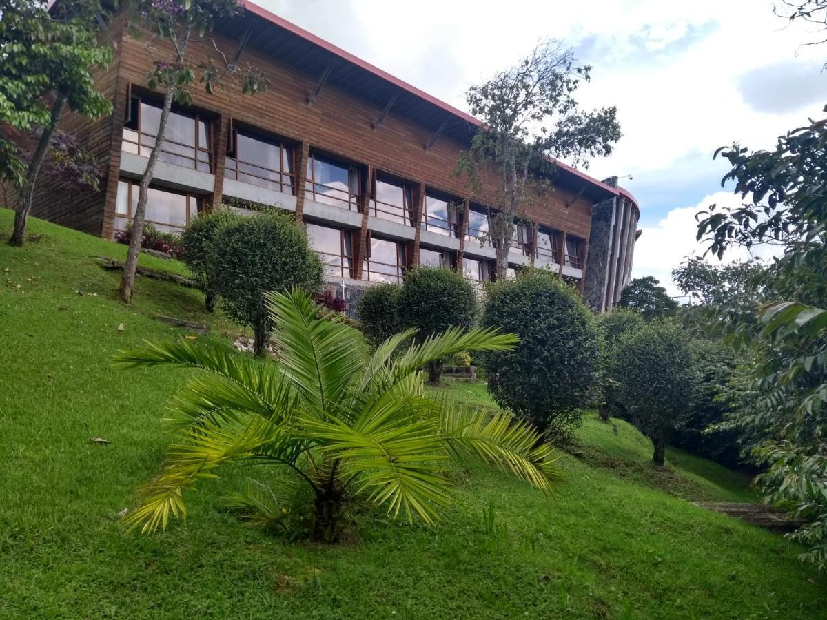 Hotel Piedras Blancas - Comfenalco Antioquia Гуарне Экстерьер фото